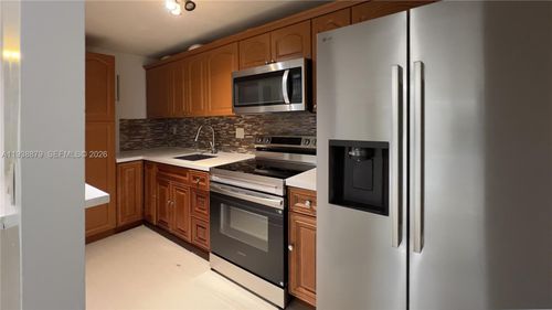 apt-1f-4360 Nw 79th Ave, Doral, FL, 33166-6352 | Card Image