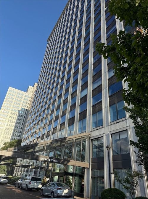 apt-7m-320 Fort Duquesne Blvd, Pittsburgh, PA, 15222-1110 | Card Image