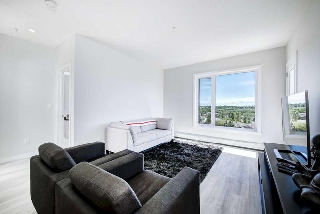 501 - 71 Shawnee Common Sw, Condo with 2 bedrooms, 2 bathrooms and 2 parking in Calgary AB | Image 15