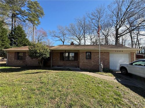 3204 Club House Rd. Road, Virginia Beach, VA, 23452 | Card Image