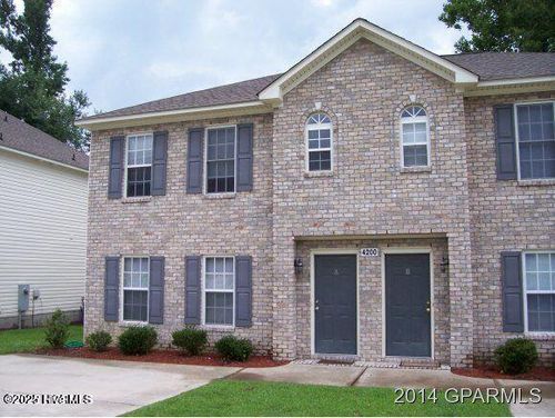 a-4200 Brook Creek Ln, Greenville, NC, 27858-8276 | Card Image