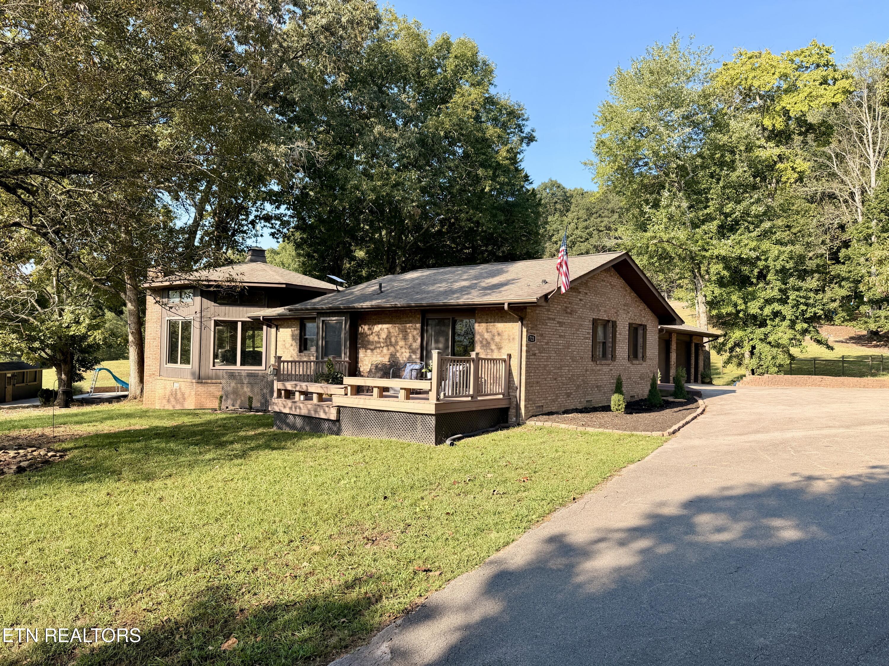 723 Paint Rock Rd, For Sale in Kingston - eXp Realty