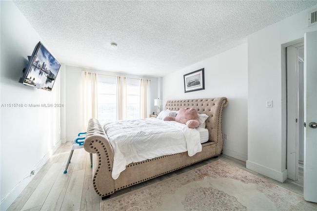 APT-914 - 4174 Inverrary Dr, Condo with 2 bedrooms, 2 bathrooms and null parking in Lauderhill FL | Image 19
