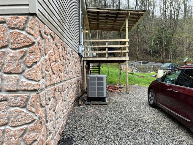 9536 Mcfall Fork Rd, House other with 3 bedrooms, 2 bathrooms and null parking in Pound VA | Image 42