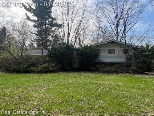 4555 Arrowhead, West Bloomfield, MI, 48323-2301 | Card Image