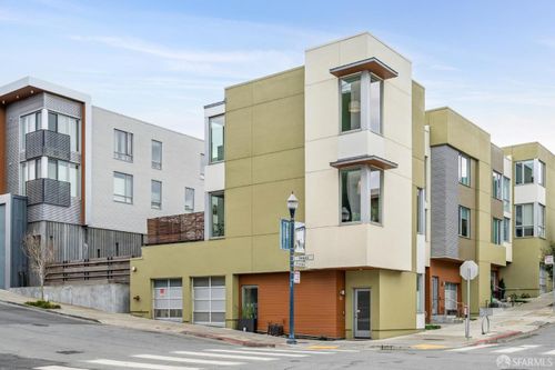 201 Friedell St, San Francisco, CA, 94124-2952 | Card Image