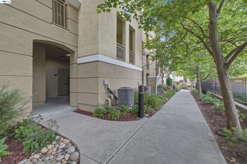 203-4704 Norris Canyon Rd, San Ramon, CA, 94583-1412 | Card Image