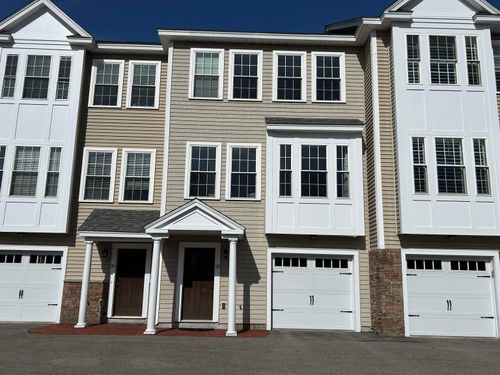 28 Acadia Ln, Exeter, NH, 03833-4936 | Card Image