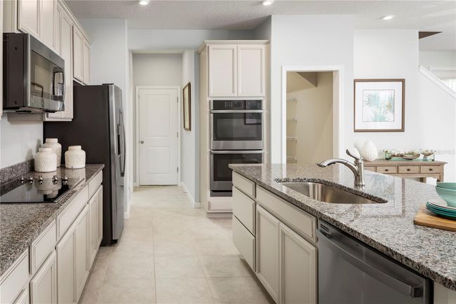 2363 Scenic Park Loop, House other with 4 bedrooms, 3 bathrooms and null parking in WIMAUMA FL | Image 4