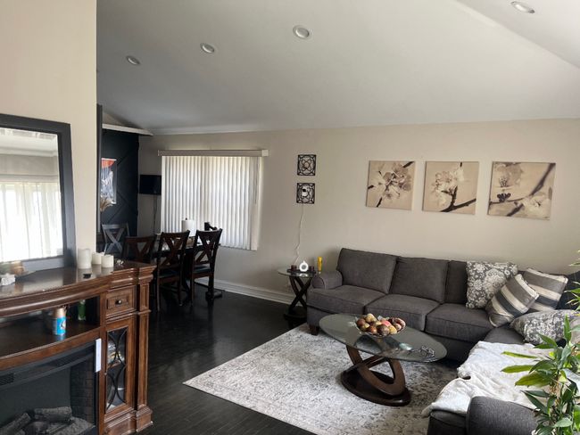 7500 W 58 Th Pl, House other with 3 bedrooms, 2 bathrooms and 2 parking in Summit IL | Image 4