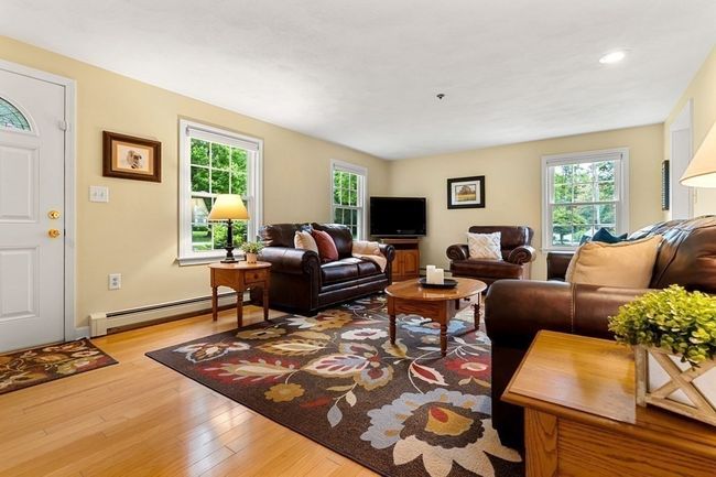 15 Fairview Farm Rd, House other with 4 bedrooms, 2 bathrooms and 6 parking in Haverhill MA | Image 6