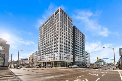 1719-2020 Bathurst St, York, ON, M5P0A6 | Card Image