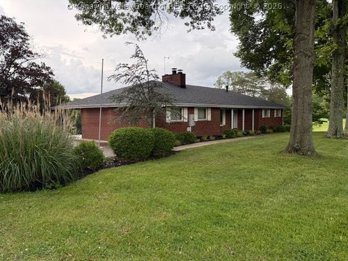 9545 Teays Valley Rd, Scott Depot, WV, 25560-7443 | Card Image