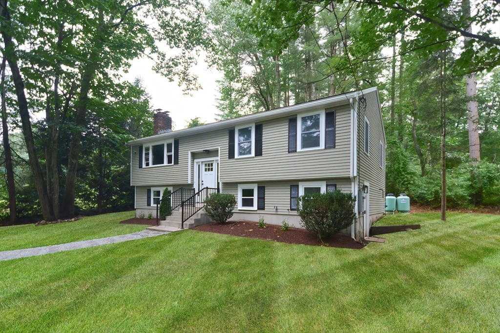 Flat Hill Rd, Lunenburg, MA 01462