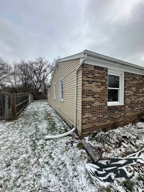 748 S 24th St, Saginaw, MI, 48601-6510 | Card Image