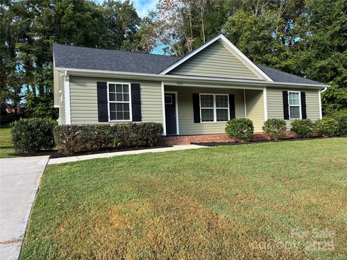 5057 Bahama Dr, Kannapolis, NC, 28081-9485 | Card Image