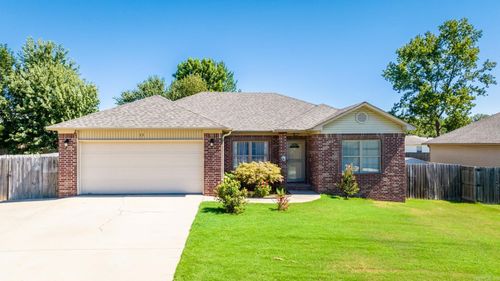 11 Trinity Dr, Cabot, AR, 72023-7690 | Card Image