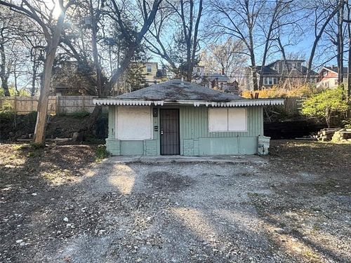 5014 Paseo Blvd, Kansas City, MO, 64110-2362 | Card Image