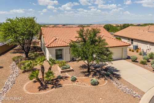 2587 E Dome Ct, Green Valley, AZ, 85614-6268 | Card Image