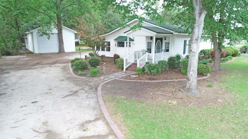 113 Winter St, Eutawville, SC, 29048-8624 | Card Image