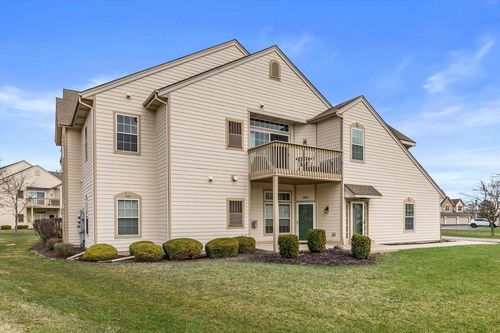 8517 S Stratford Road, Oak Creek, WI, 53154 | Card Image