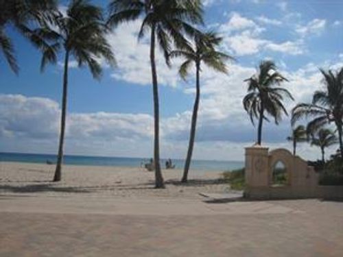 101d-301 Van Buren St, Hollywood, FL, 33019-1710 | Card Image