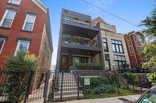 3-825 N Wood St, Chicago, IL, 60622-6793 | Card Image