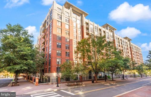 141-1021 N Garfield St, ARLINGTON, VA, 22201-2551 | Card Image