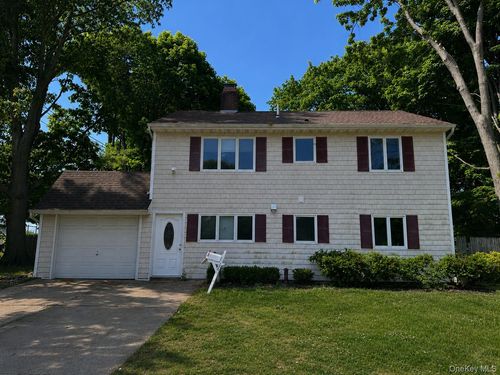 120 Ball Park Ln, Hicksville, NY, 11801-4555 | Card Image