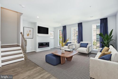 620 Leigh Way, OXON HILL, MD, 20745-1248 | Card Image