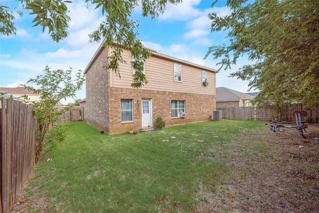 1106 Primrose Dr, House other with 4 bedrooms, 3 bathrooms and null parking in Sanger TX | Image 29