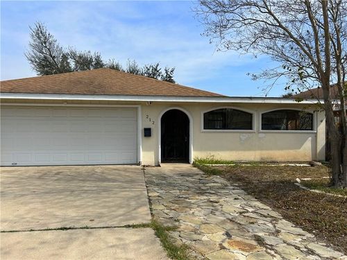 212 N 39th St, McAllen, TX, 78501-8111 | Card Image