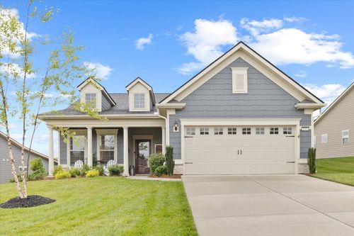 1055 Sumner Grv, Spring Hill, TN, 37174-5001 | Card Image
