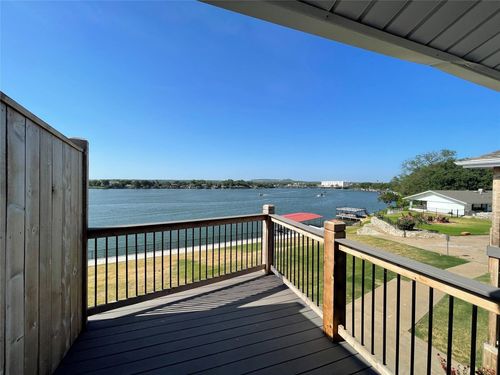 105 W Doyle #20 Street, Granbury, TX, 76048 | Card Image