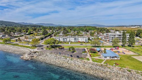 111-9560 Fifth St, Sidney, BC, V8L2W5 | Card Image