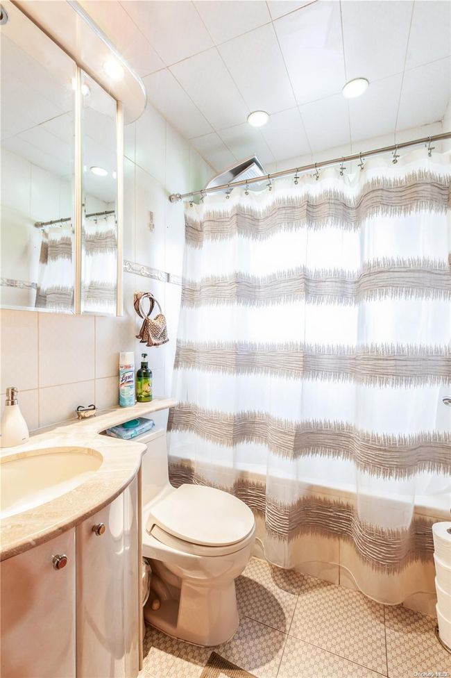 3187 Oceanside Rd, House other with 4 bedrooms, 2 bathrooms and null parking in Oceanside NY | Image 14