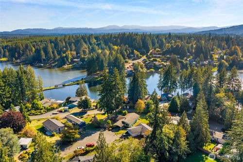60 Se Holly Pl, Shelton, WA, 98584-9302 | Card Image