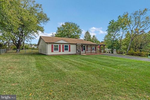 202 N Fir Ct, STERLING, VA, 20164-4616 | Card Image