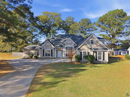 153 Montrose Dr, Macon, GA, 31220-2662 | Card Image