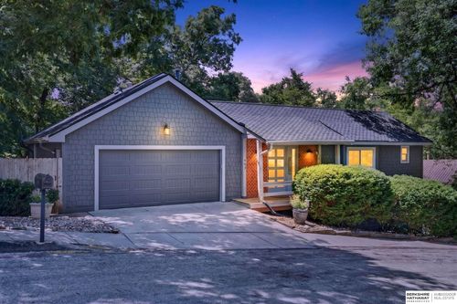 903 Ridgewood Ct, Bellevue, NE, 68005-4740 | Card Image