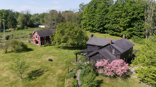 77 Upper Hook Rd, Rhinebeck, NY, 12572-1124 | Card Image