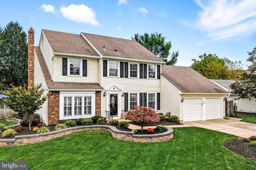 64 Stratford Ln, MOUNT LAUREL, NJ, 08054-1915 | Card Image