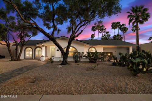 5335 E Hillery Dr, Scottsdale, AZ, 85254-2306 | Card Image