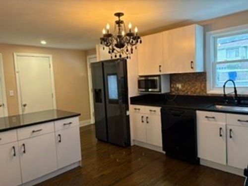 52-52 Troy Ln, Waban, MA, 02468-1016 | Card Image