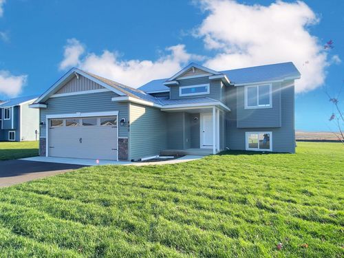 452 30th Ave Se, Saint Cloud, MN, 56304-5002 | Card Image