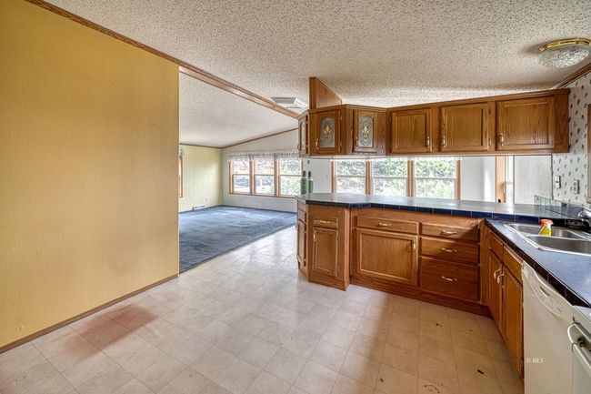 Kitchen | Image 15