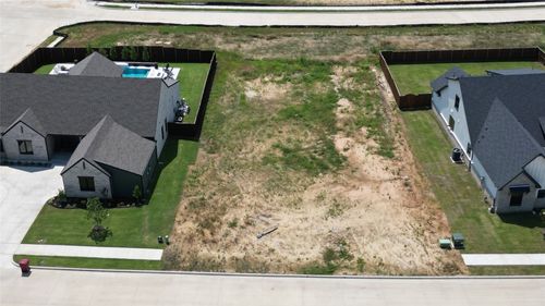 2706 Stonecrest Dr, Sherman, TX, 75092-1349 | Card Image