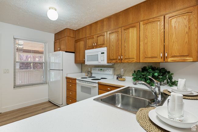 1884 E Jeremy Ct, Home with 6 bedrooms, 4 bathrooms and 8 parking in Murray UT | Image 12