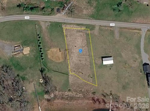 680 Old 64 Highway E, Hayesville, NC, 28904 | Card Image