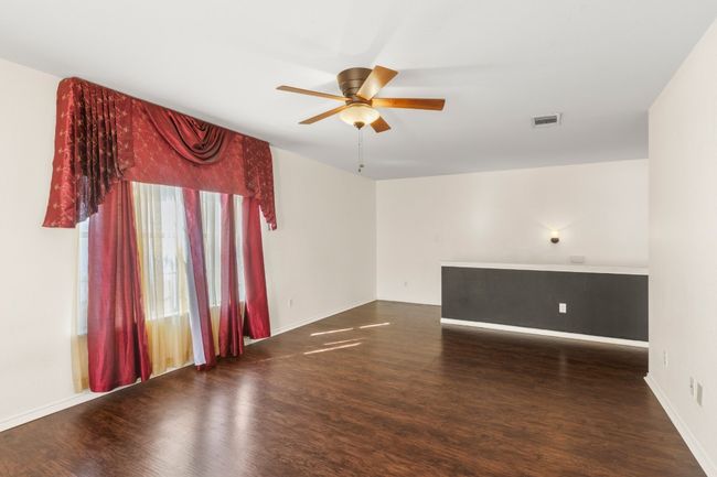 300 Emerald Fields Ln, House other with 4 bedrooms, 3 bathrooms and 4 parking in Kyle TX | Image 20